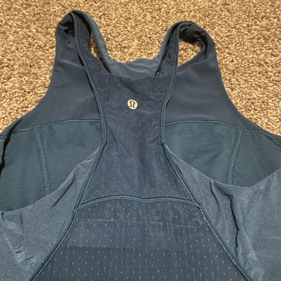 Lululemon Mesh Bodycon Tank - Poseidon Blue - 10 - Picture 5 of 6